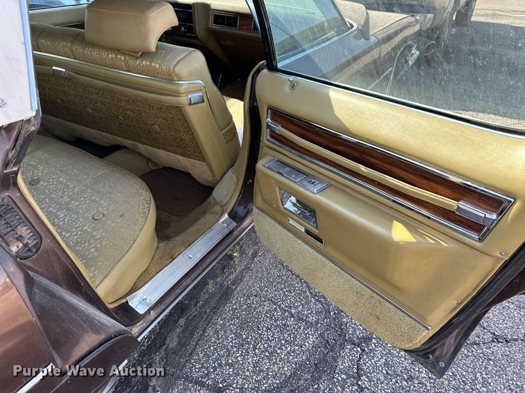 image for item DS7177 1972 Cadillac DeVille