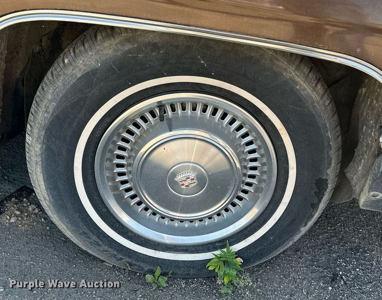 image for item DS7177 1972 Cadillac DeVille