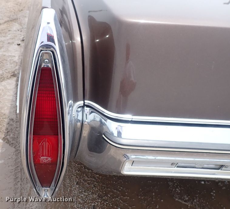 image for item DS7177 1972 Cadillac DeVille