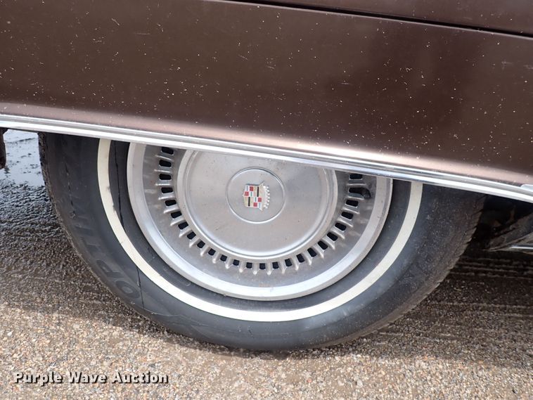 image for item DS7177 1972 Cadillac DeVille