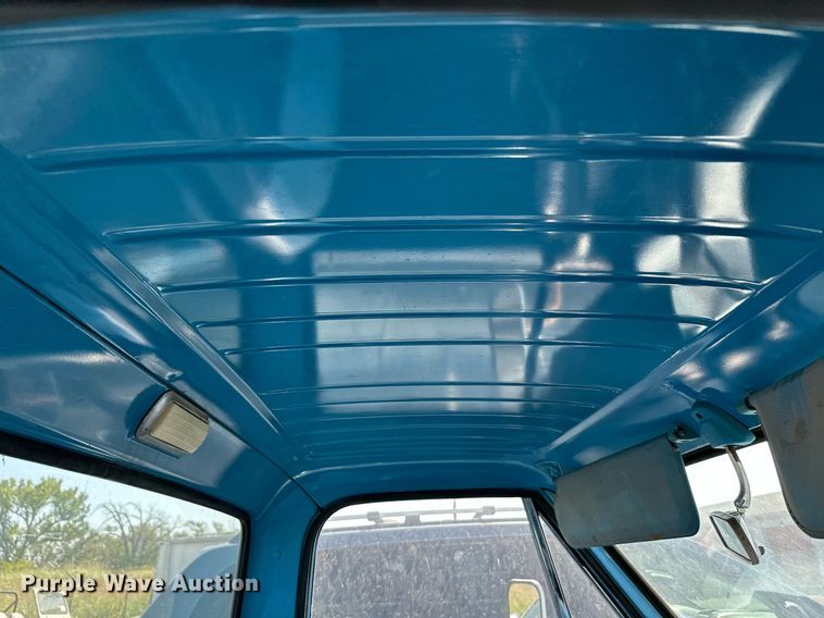 image for item DS7179 1971 Chevrolet C20  pickup truck