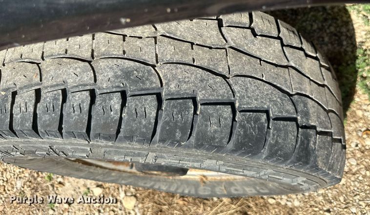 image for item DV1002 1993 Chevrolet Suburban  SUV