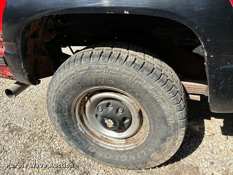 image for item DV1002 1993 Chevrolet Suburban  SUV