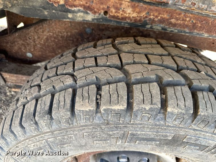 image for item DV1002 1993 Chevrolet Suburban  SUV