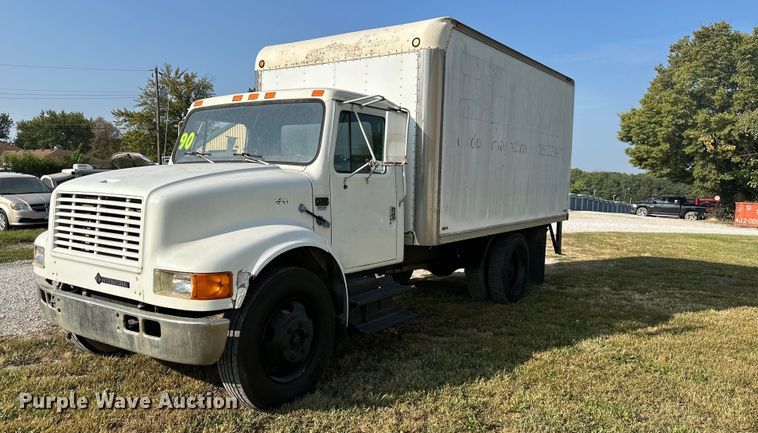 image for item DV1004 1990 International 4600 box truck