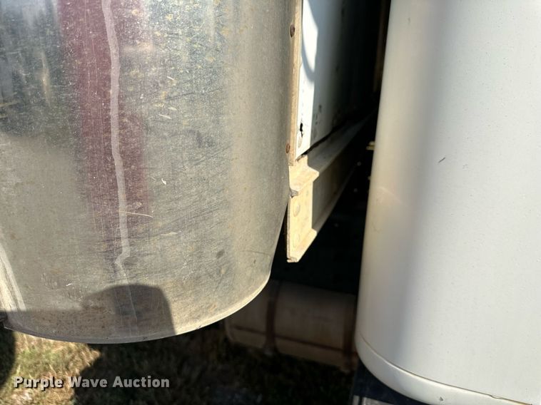 image for item DV1004 1990 International 4600 box truck