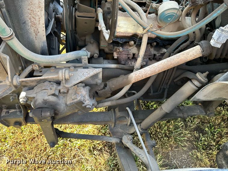 image for item DV1004 1990 International 4600 box truck