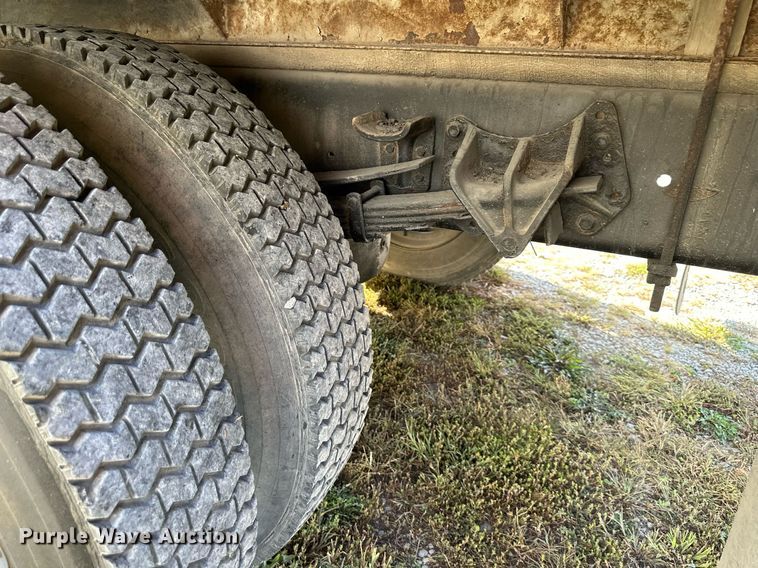 image for item DV1004 1990 International 4600 box truck