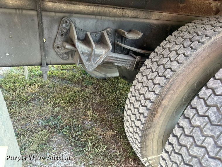 image for item DV1004 1990 International 4600 box truck