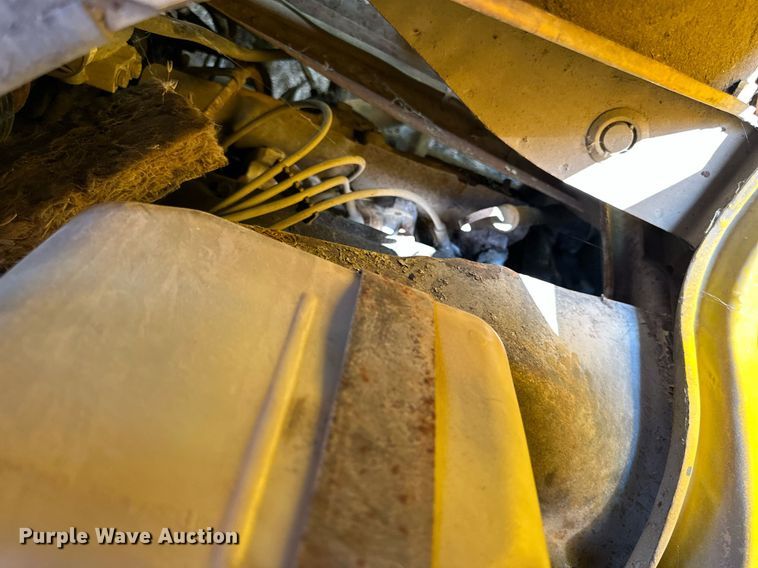 image for item DV1007 1973 Ford C807  fire truck