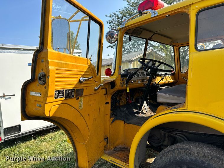 image for item DV1007 1973 Ford C807  fire truck