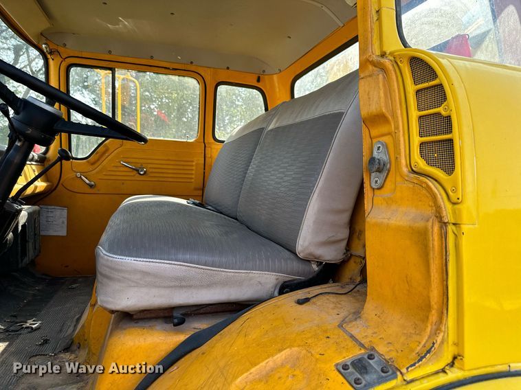 image for item DV1007 1973 Ford C807  fire truck