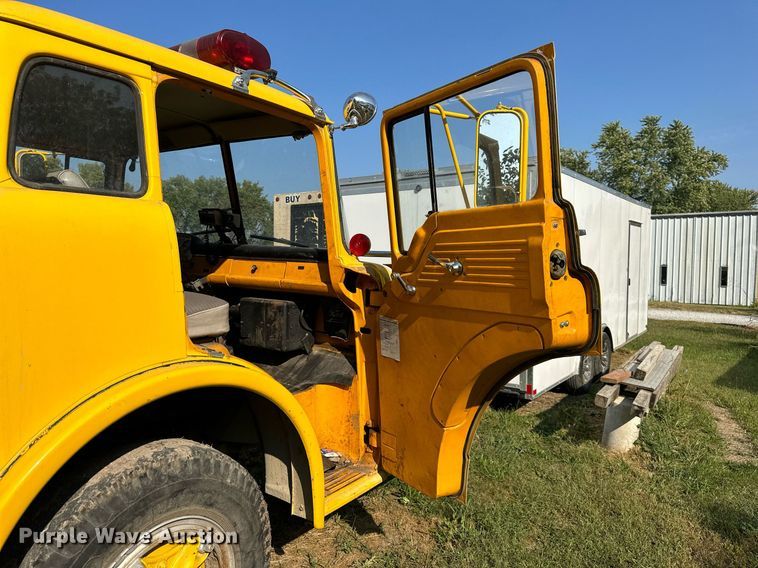 image for item DV1007 1973 Ford C807  fire truck