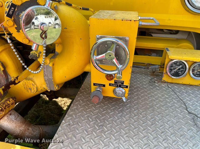 image for item DV1007 1973 Ford C807  fire truck