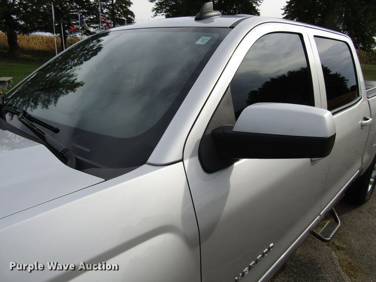 image for item EV9387 2018 Chevrolet Silverado 1500  Crew Cab pickup truck