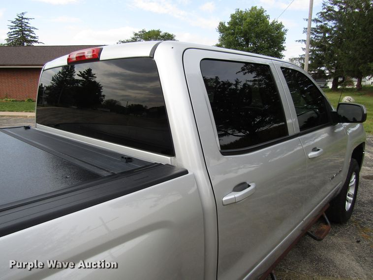 image for item EV9387 2018 Chevrolet Silverado 1500  Crew Cab pickup truck