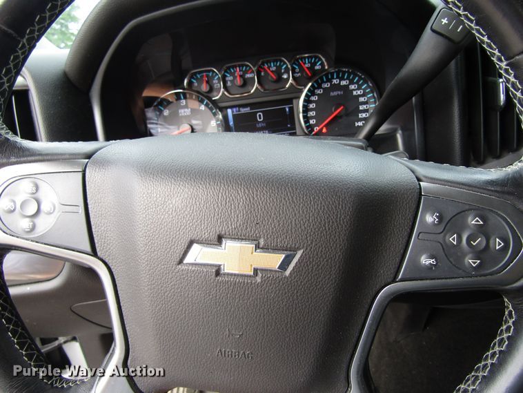 image for item EV9387 2018 Chevrolet Silverado 1500  Crew Cab pickup truck