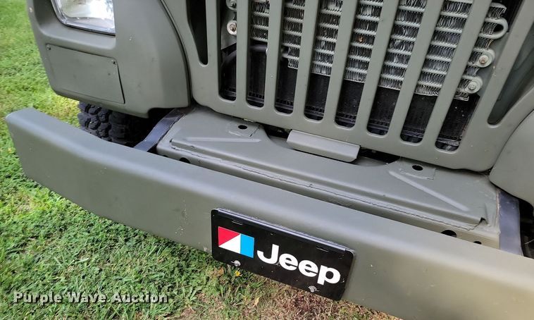 image for item HY9112 1984 AMC Jeep CJ10  pickup truck