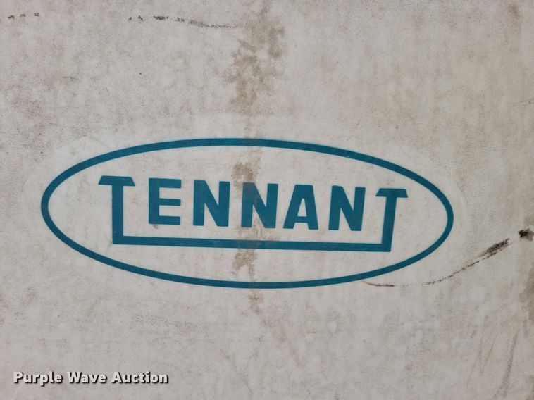 image for item IQ9902 Tennant 6100  sweeper