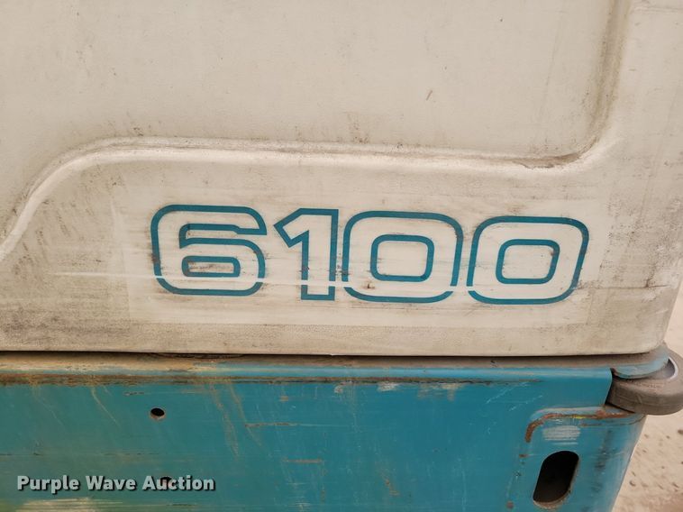 image for item IQ9902 Tennant 6100  sweeper