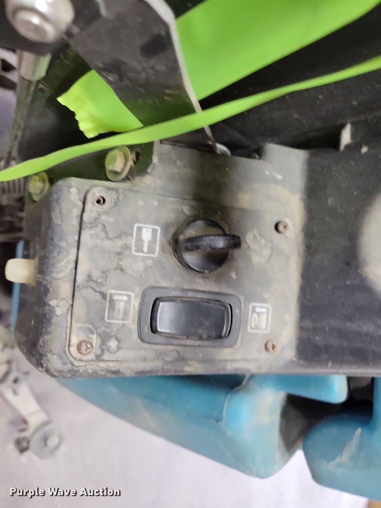 image for item IQ9903 Tennant 5680  sweeper