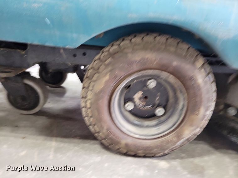 image for item IQ9903 Tennant 5680  sweeper