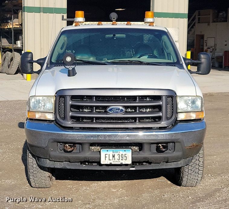 image for item IQ9930 2004 Ford F350 Super Duty XL  utility bed pickup truck