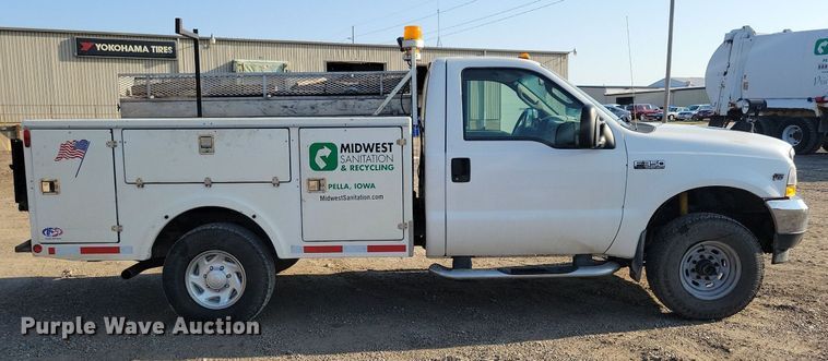 image for item IQ9930 2004 Ford F350 Super Duty XL  utility bed pickup truck