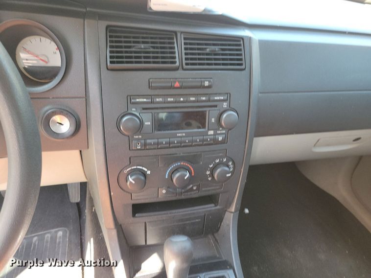 image for item IQ9937 2006 Dodge Charger  sedan