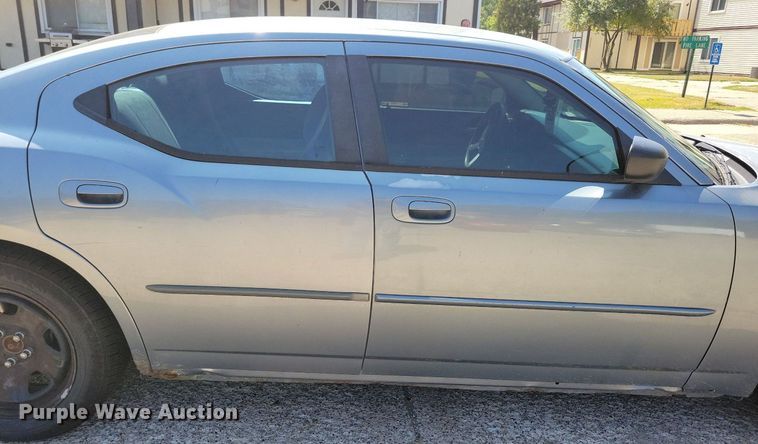 image for item IQ9937 2006 Dodge Charger  sedan