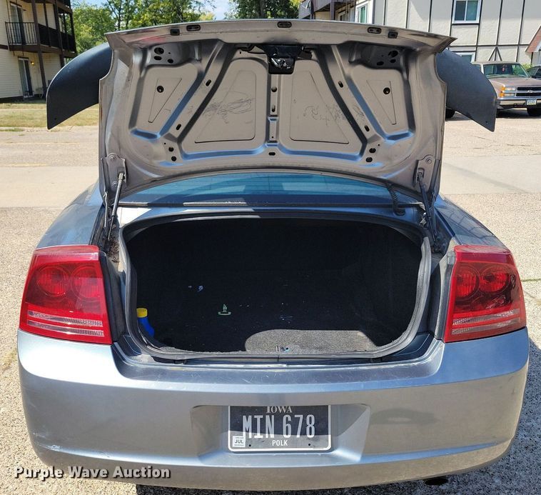 image for item IQ9937 2006 Dodge Charger  sedan