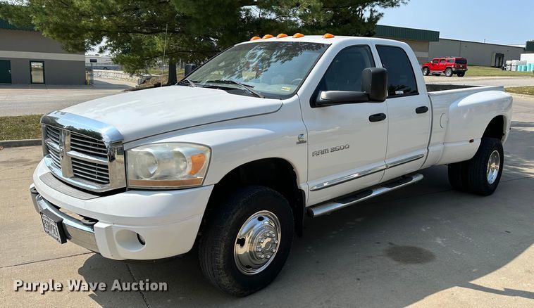 image for item JD9041 2006 Dodge Ram 3500  Quad Cab pickup truck