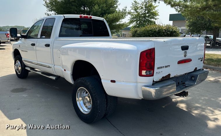 image for item JD9041 2006 Dodge Ram 3500  Quad Cab pickup truck