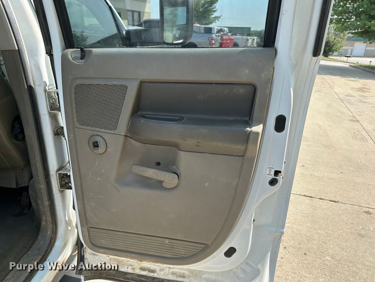 image for item JD9041 2006 Dodge Ram 3500  Quad Cab pickup truck