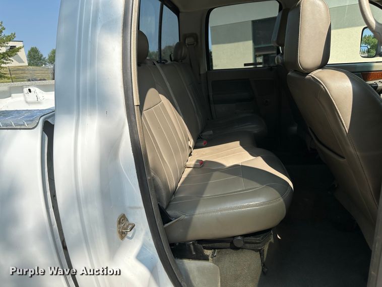 image for item JD9041 2006 Dodge Ram 3500  Quad Cab pickup truck