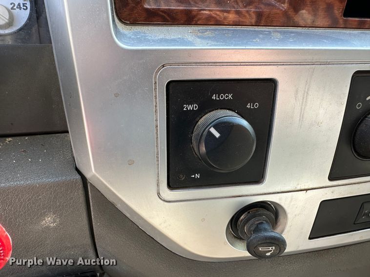 image for item JD9041 2006 Dodge Ram 3500  Quad Cab pickup truck