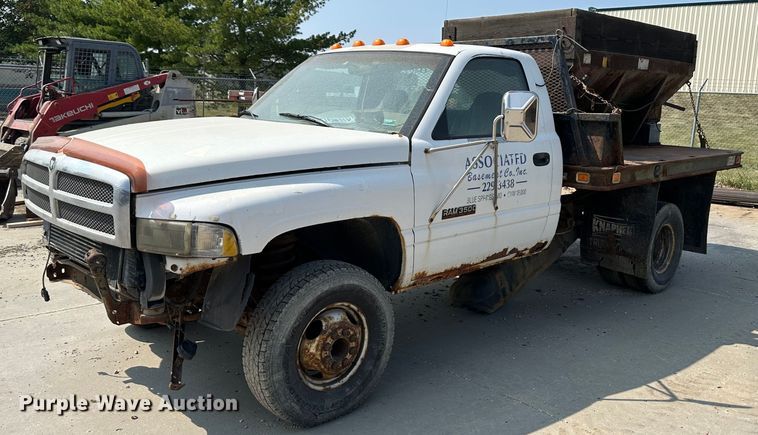 image for item JD9042 1995 Dodge Ram 3500  flatbed pickup truck