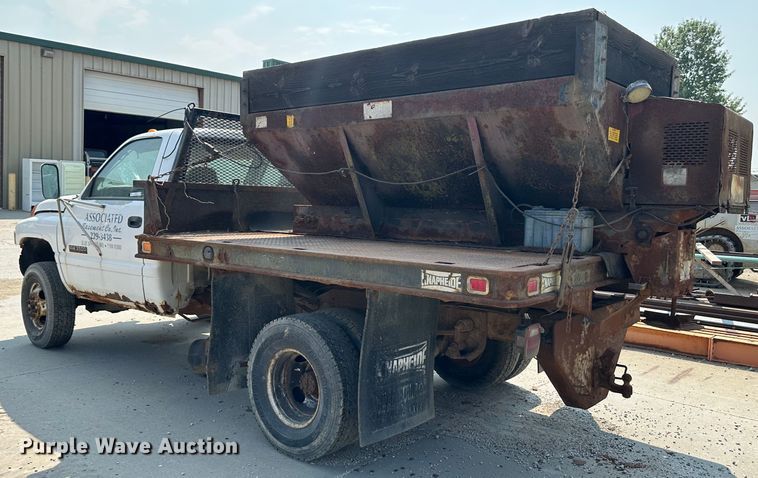 image for item JD9042 1995 Dodge Ram 3500  flatbed pickup truck