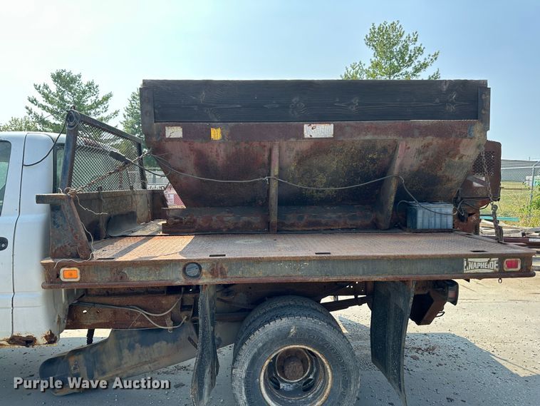 image for item JD9042 1995 Dodge Ram 3500  flatbed pickup truck