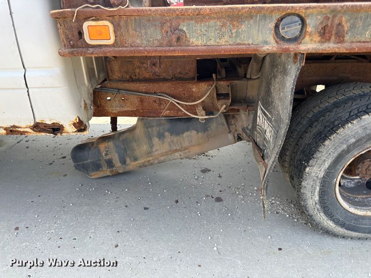 image for item JD9042 1995 Dodge Ram 3500  flatbed pickup truck