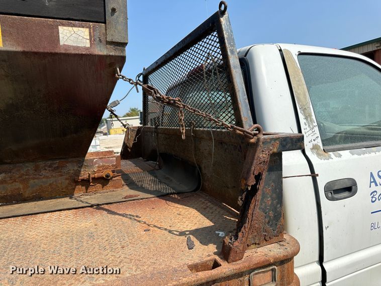 image for item JD9042 1995 Dodge Ram 3500  flatbed pickup truck