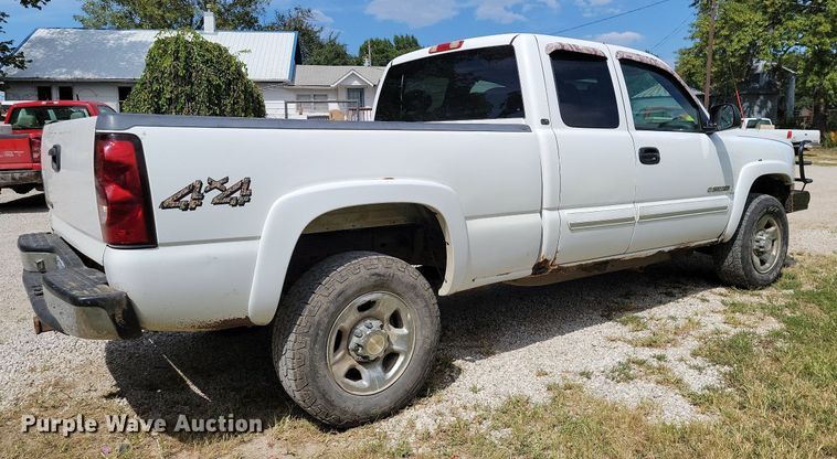image for item JE9531 2007 Chevrolet Silverado 2500HD  Ext. Cab pickup truck