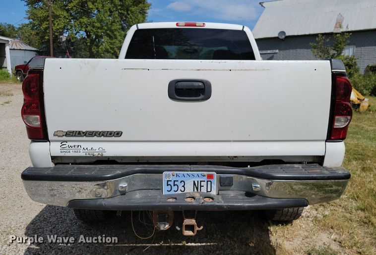 image for item JE9531 2007 Chevrolet Silverado 2500HD  Ext. Cab pickup truck