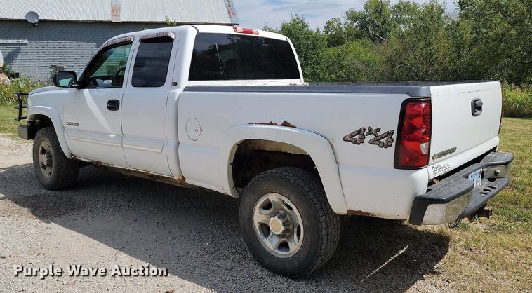 image for item JE9531 2007 Chevrolet Silverado 2500HD  Ext. Cab pickup truck