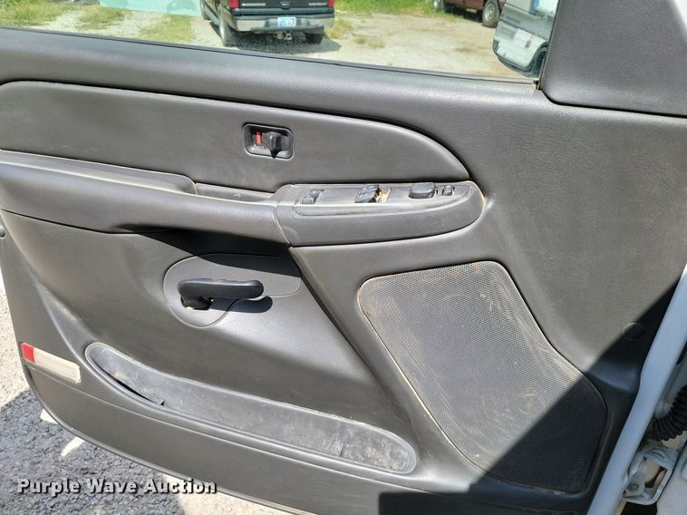 image for item JE9531 2007 Chevrolet Silverado 2500HD  Ext. Cab pickup truck