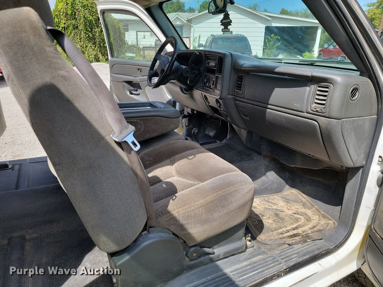 image for item JE9531 2007 Chevrolet Silverado 2500HD  Ext. Cab pickup truck