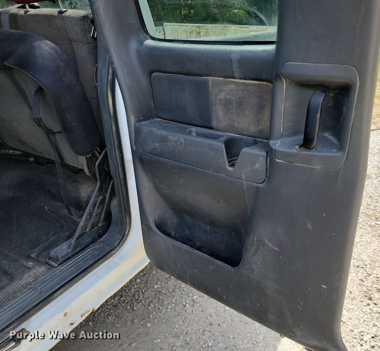 image for item JE9531 2007 Chevrolet Silverado 2500HD  Ext. Cab pickup truck