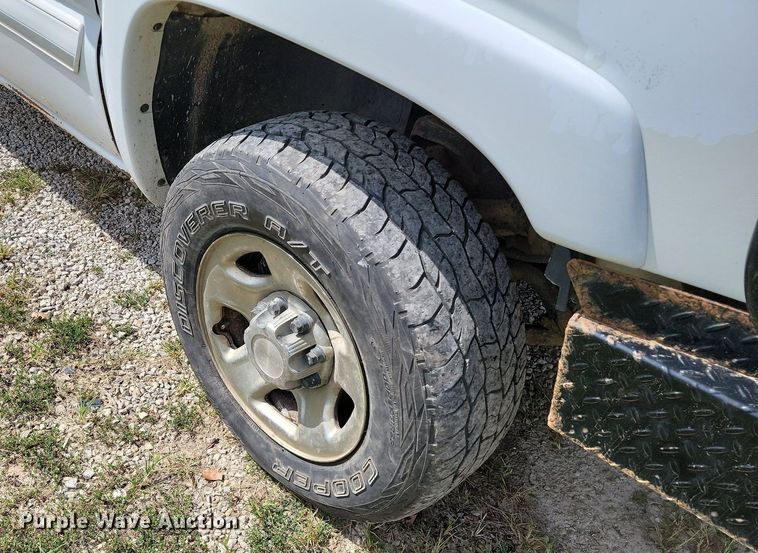 image for item JE9531 2007 Chevrolet Silverado 2500HD  Ext. Cab pickup truck