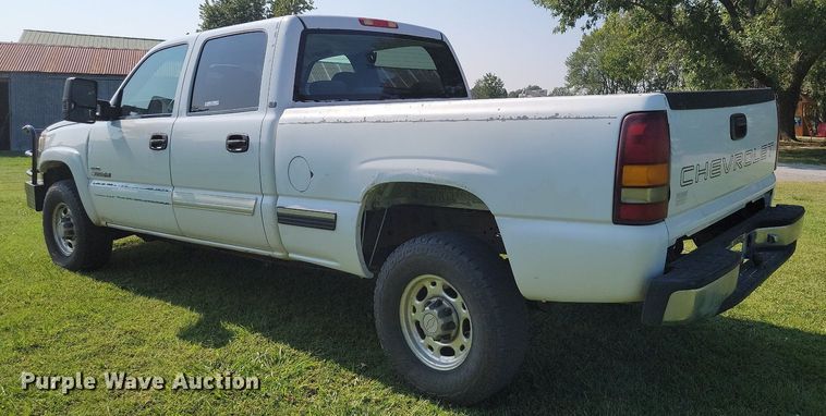 image for item JE9537 2007 Chevrolet Silverado 2500HD Crew Cab pickup truck