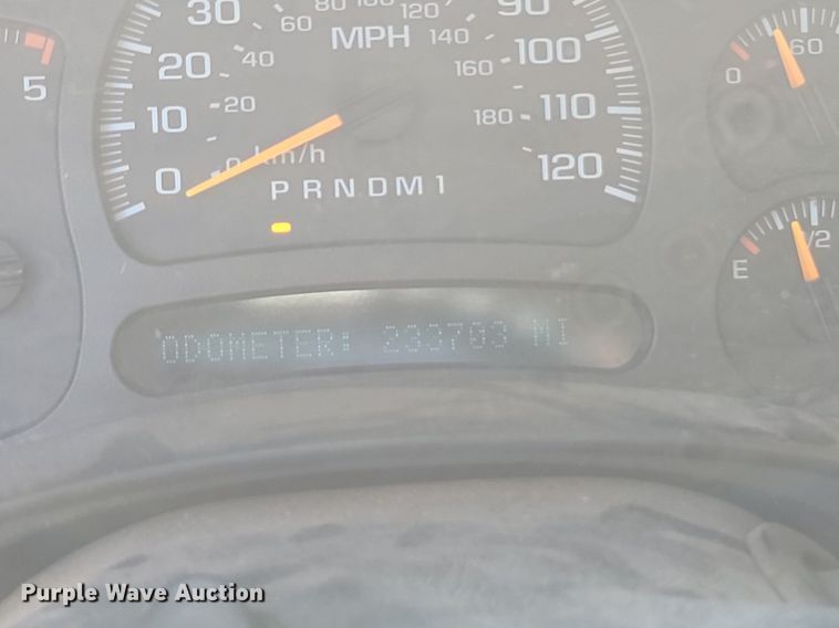 image for item JE9537 2007 Chevrolet Silverado 2500HD Crew Cab pickup truck